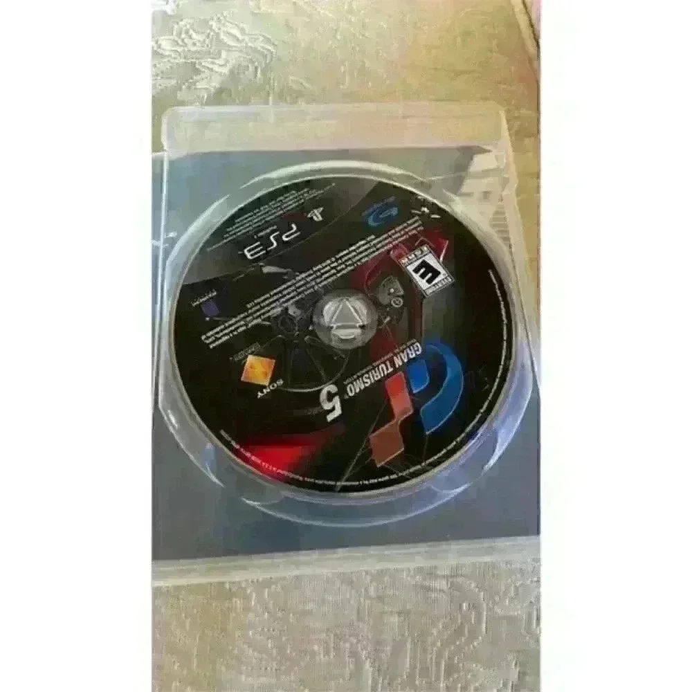 Gran Turismo‎ five ￼